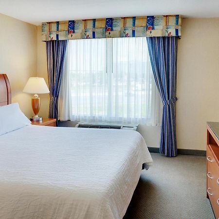 Hilton Garden Inn Toronto/Burlington Eksteriør billede